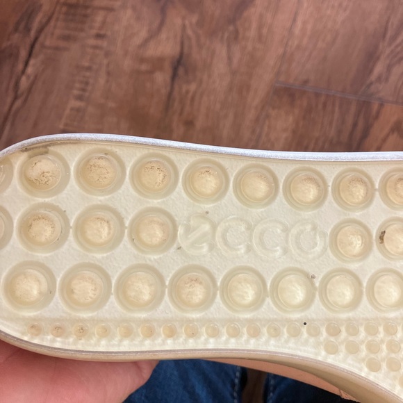 Ecco Women's flesh/ PinkWoven Leather Slip-On Loafers - Picture 9 of 11